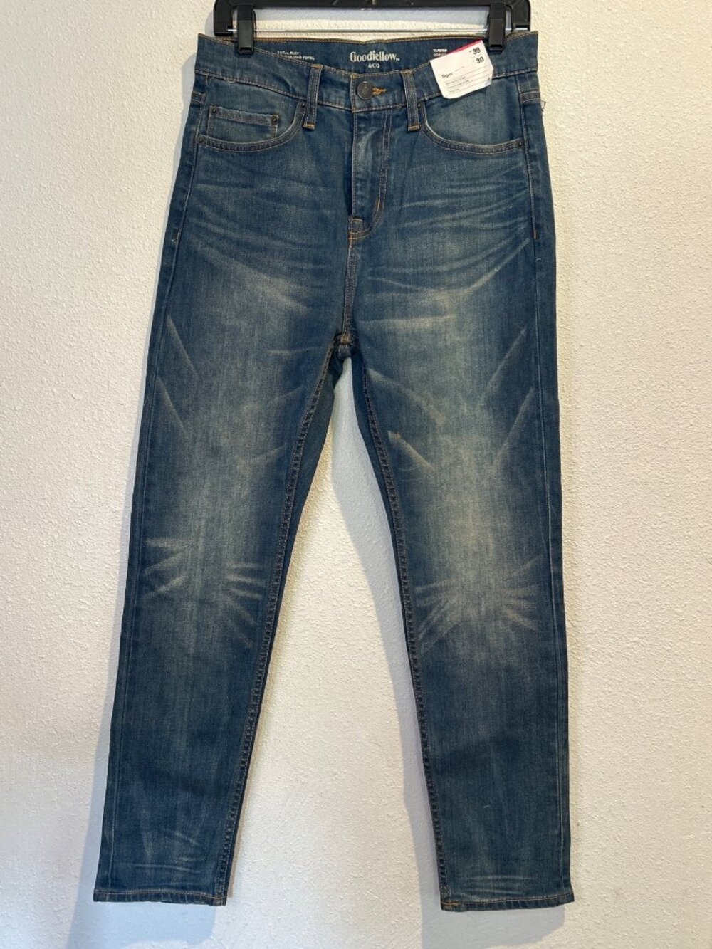 NEW! Goodfellow 30 x30 Total Flex Blue Denim Slim Straight Fit Jeans Light Wash